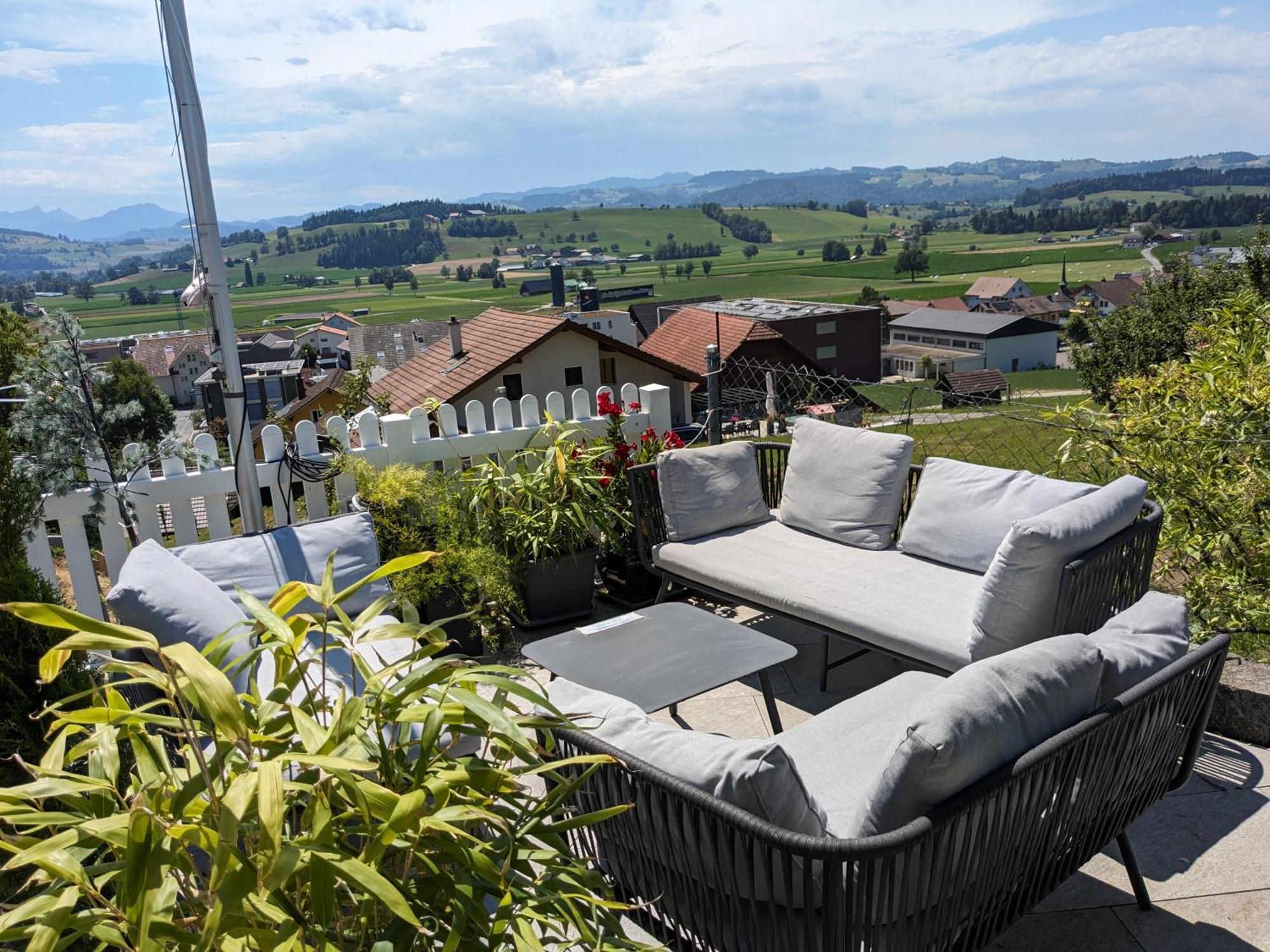 Apart Hotel Near Lucerne Ruswil Eksteriør billede